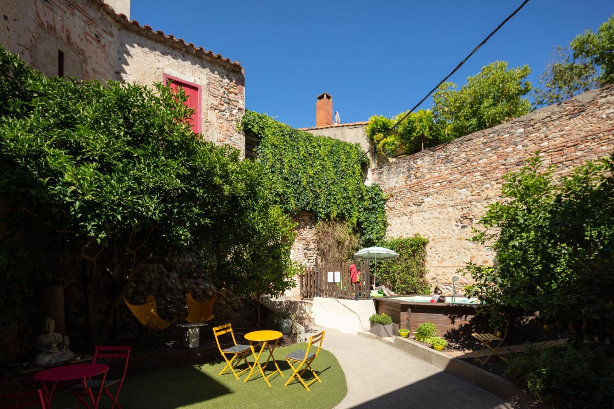 La Tour Du Terroir Bed & Breakfast Rivesaltes Bagian luar foto