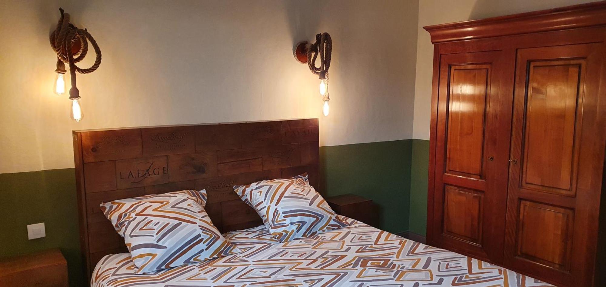 La Tour Du Terroir Bed & Breakfast Rivesaltes Bagian luar foto