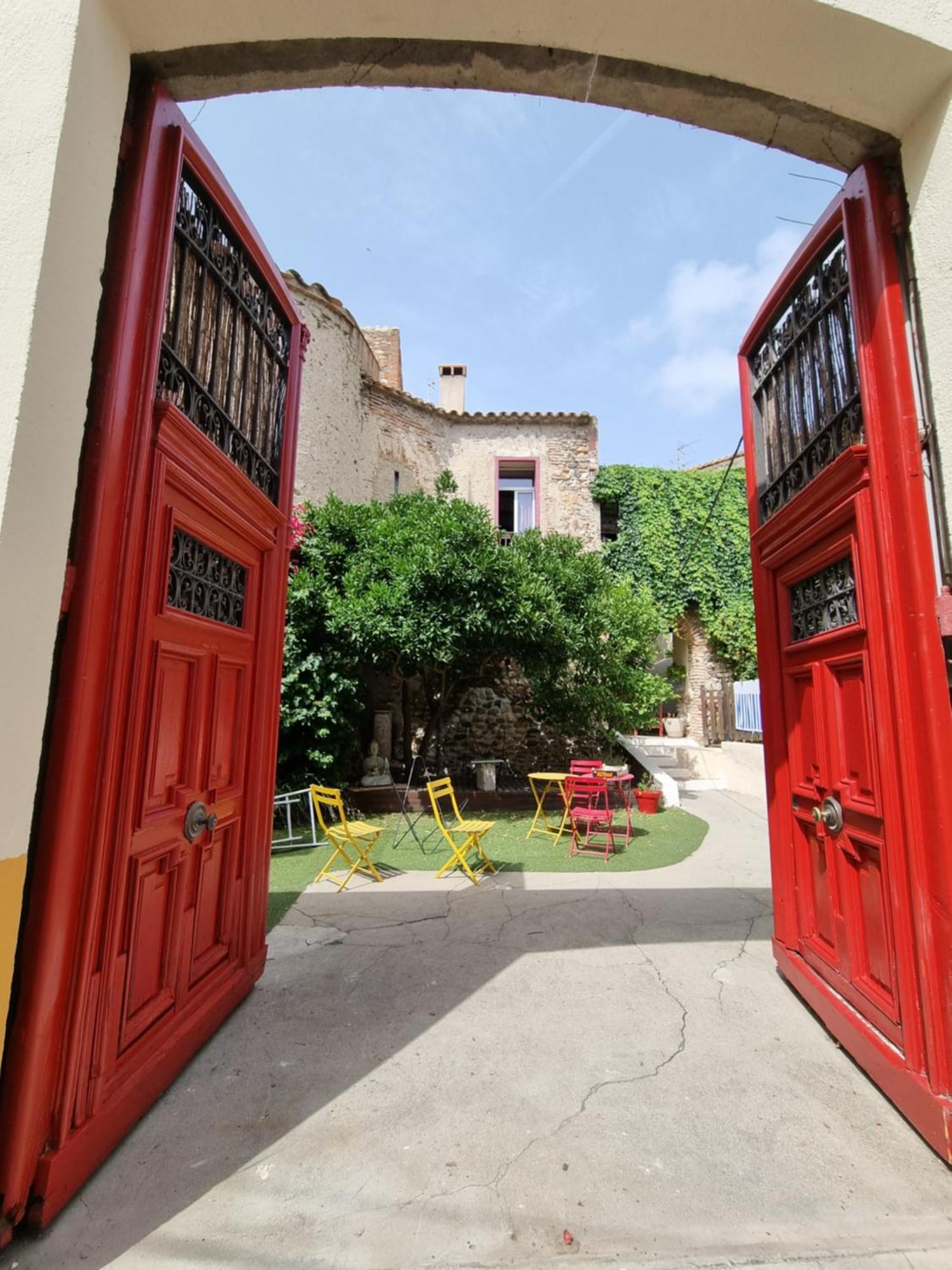 La Tour Du Terroir Bed & Breakfast Rivesaltes Bagian luar foto