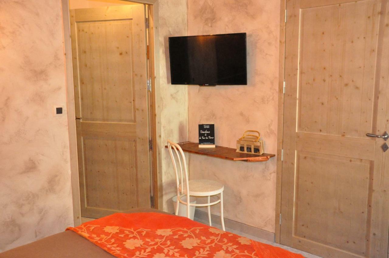 La Tour Du Terroir Bed & Breakfast Rivesaltes Bagian luar foto